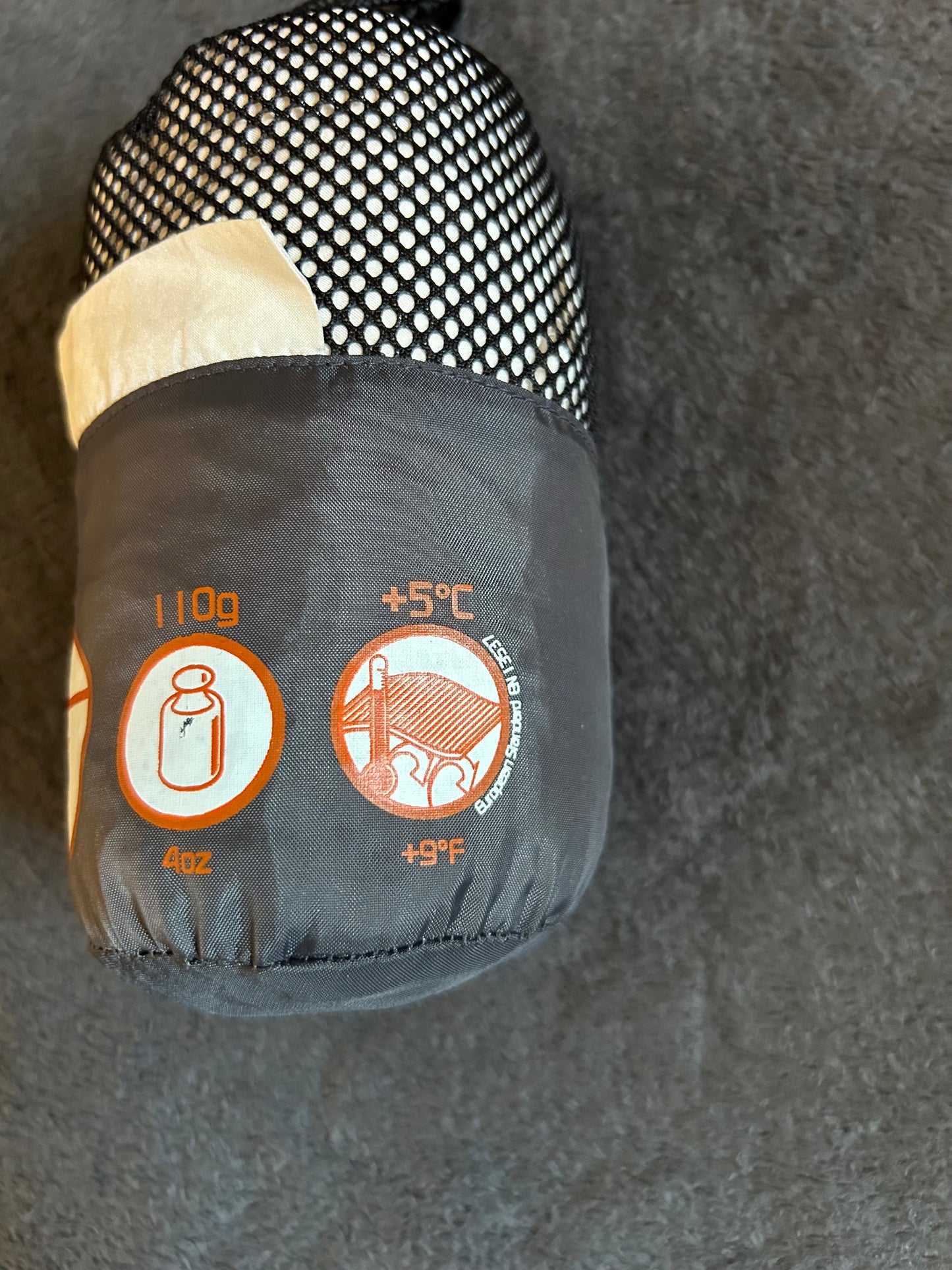 Drap de sac quechua en soie d’occasion. 110 grammes