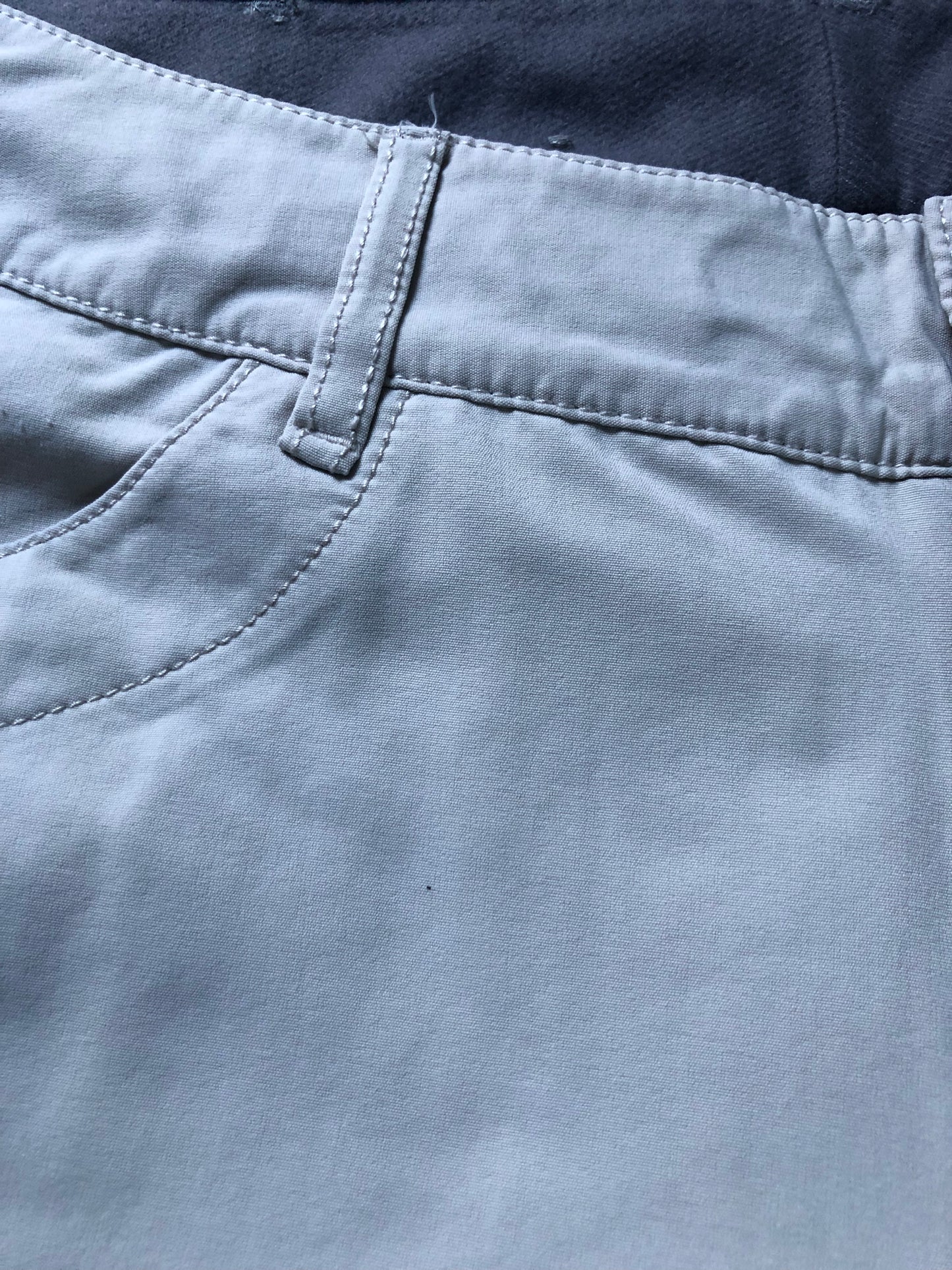 Pantalon de randonnée Berghaus d’occasion pour femmes. Taille M.