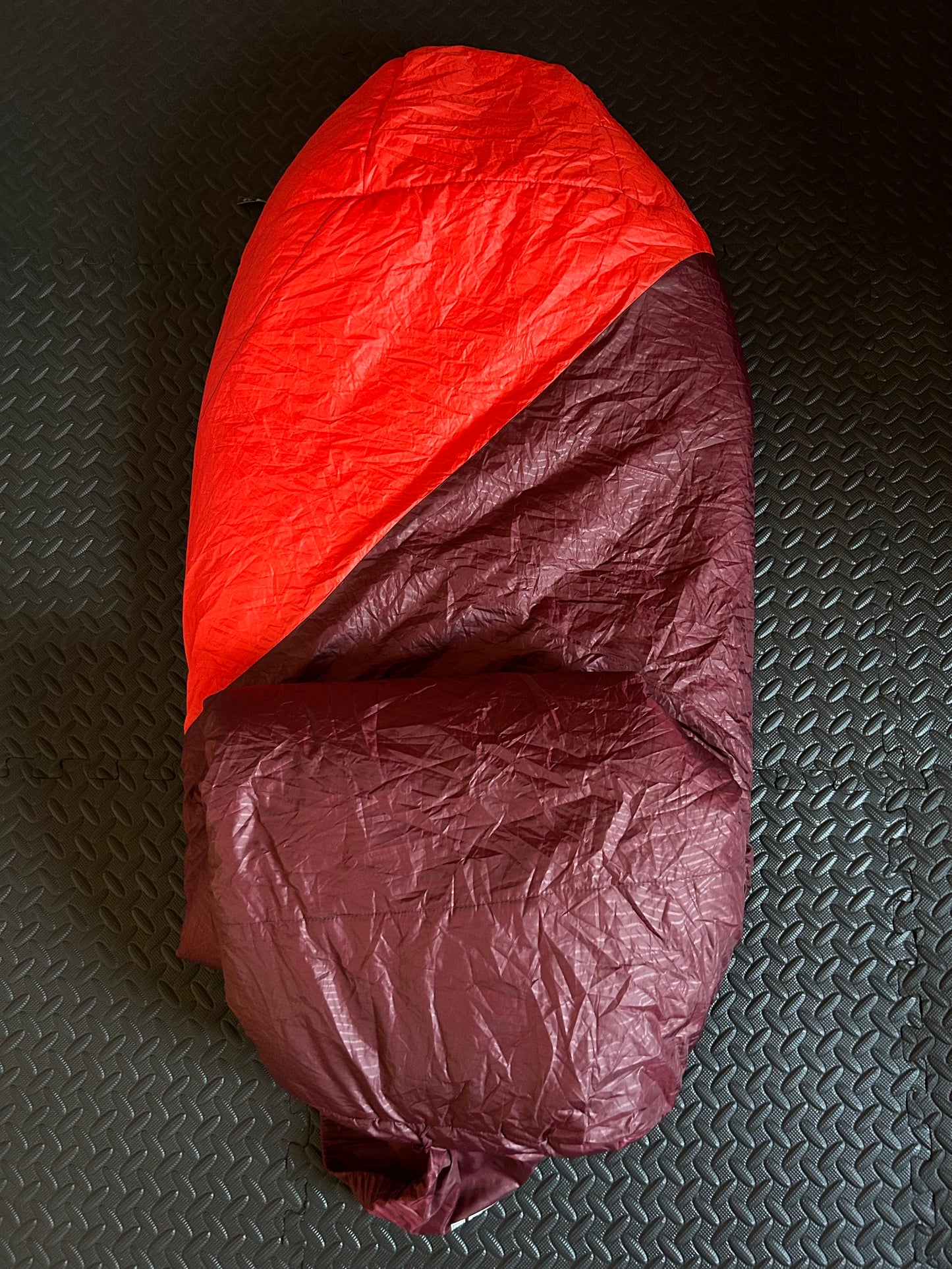 Sac de couchage quechua 0 degrés d’occasion. Taille S 160 cm.