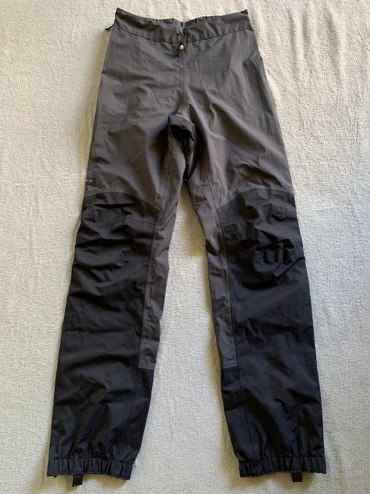 Pantalon imperméable forclaz d’occasion pour hommes. Taille xs/s