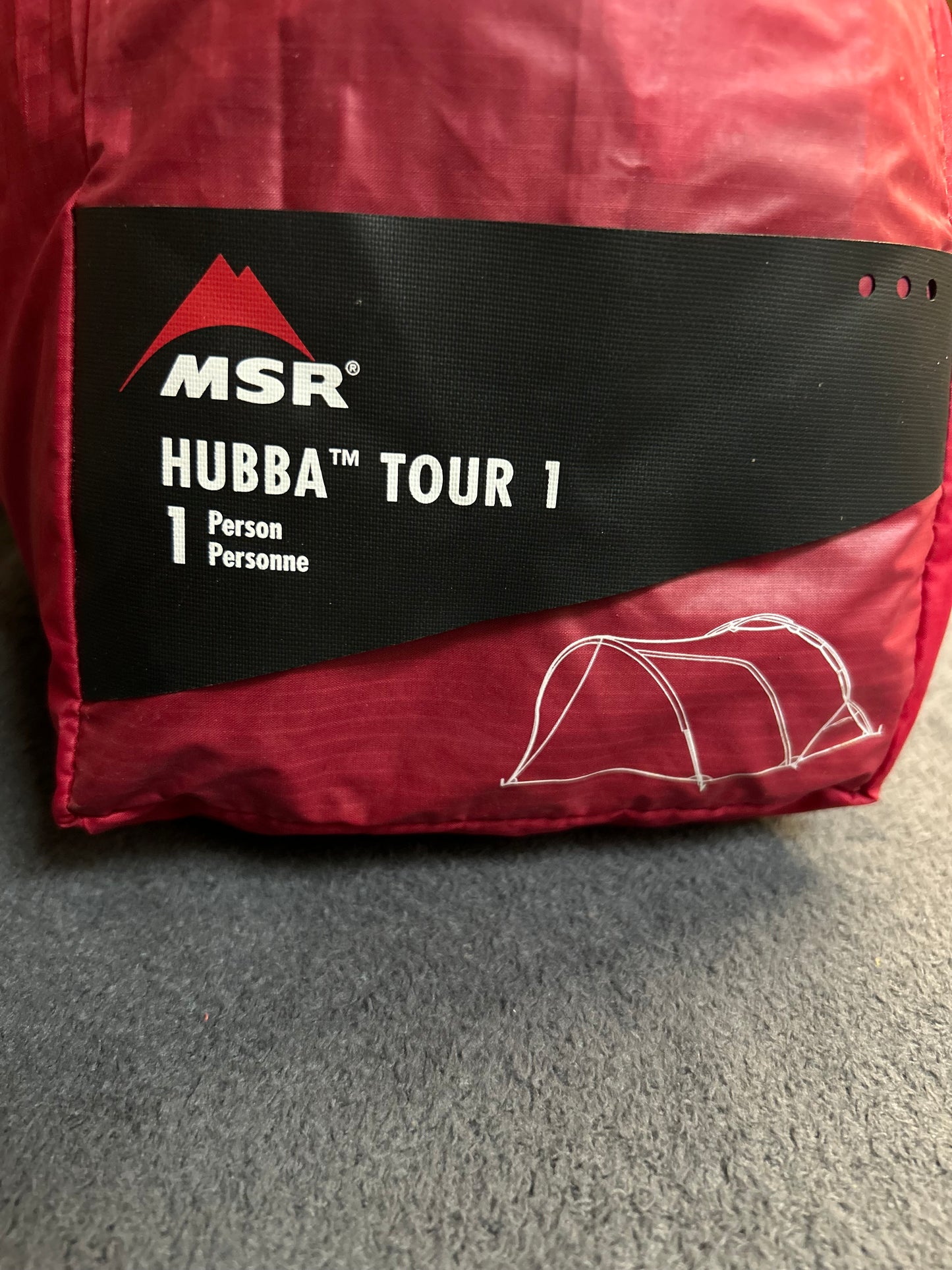 Location tente MSR HUBBA Tour 1 personne . Tarifs: 30 euros / week-end et 50 euros la semaine.