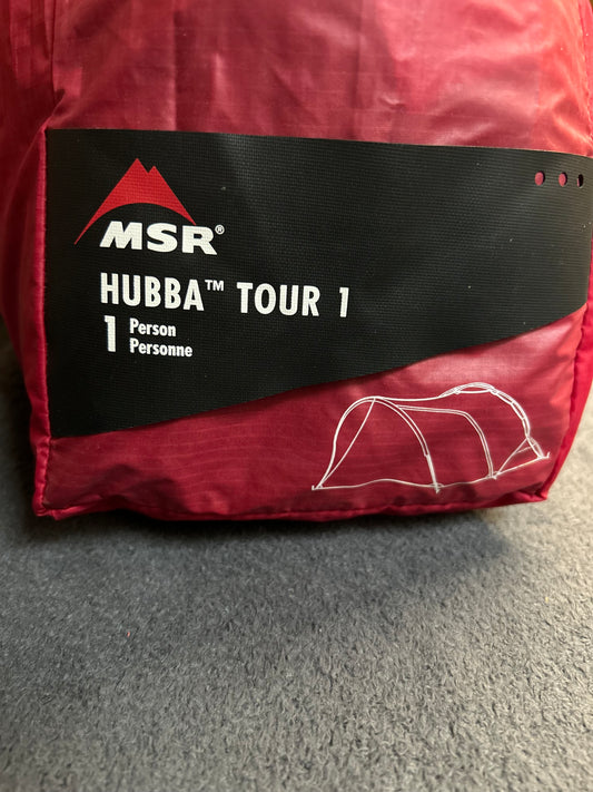 Location tente MSR HUBBA Tour 1 personne . Tarifs: 30 euros / week-end et 50 euros la semaine.