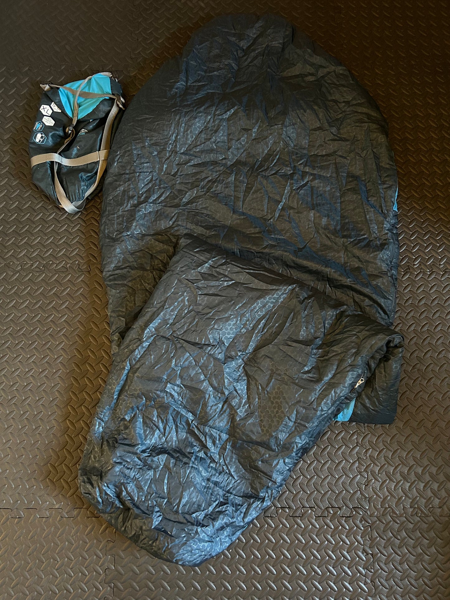 Sac de couchage quechua d’occasion 5 degrés ultralight. Taille XL