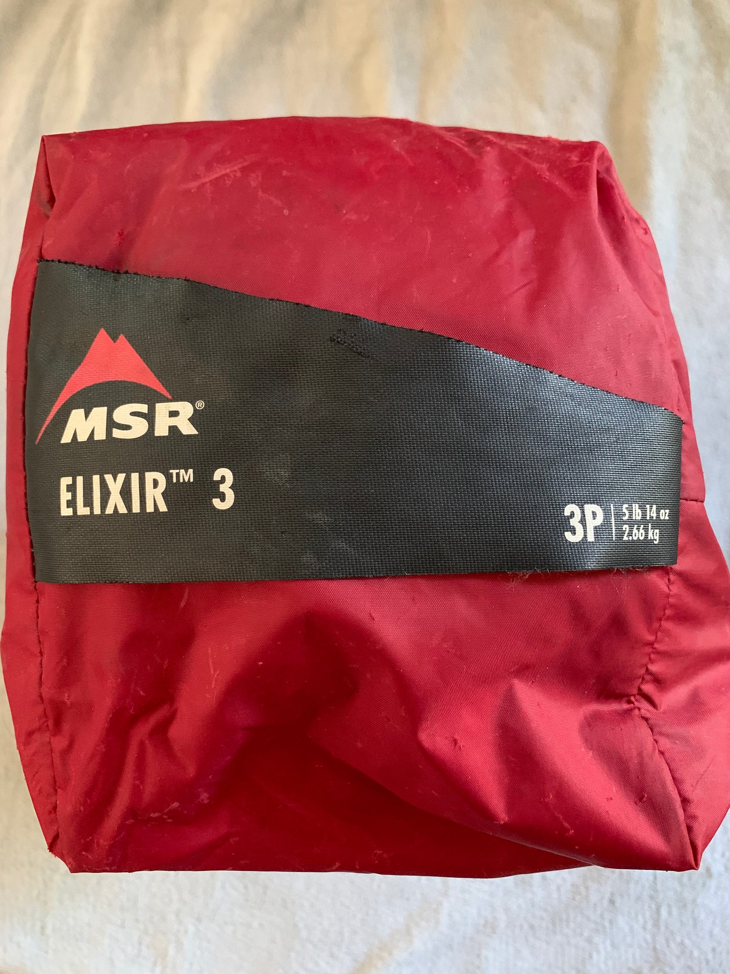 Location toile de tente de bivouac MSR Elixir 3 personnes. ( 30 euros / week-end ).