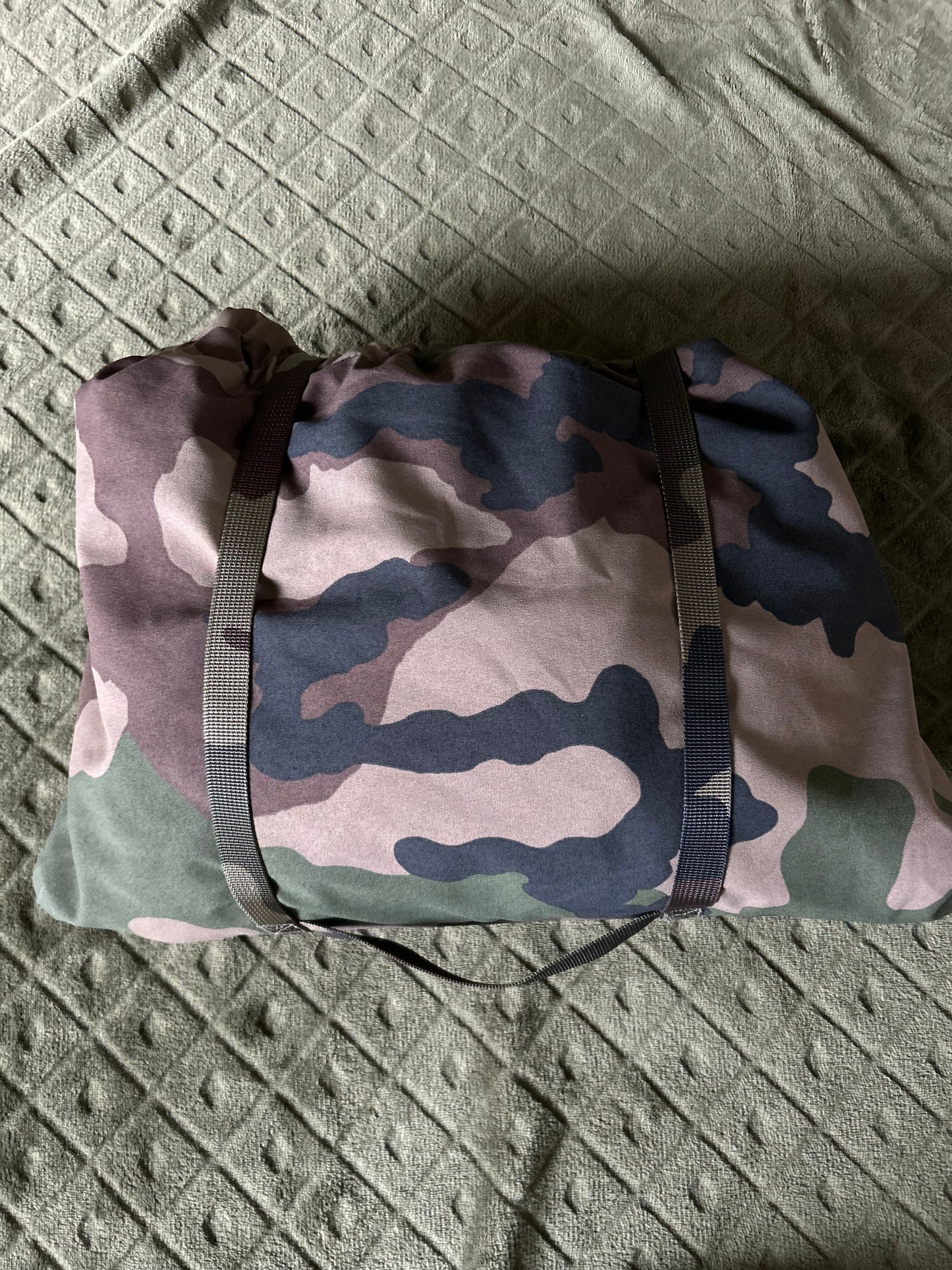 Location sur sac imperméable et respirant pour sac de couchage. ( 10 euros / week-end ).