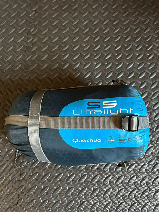 Sac de couchage quechua 5 degrés d’occasion. Taille M
