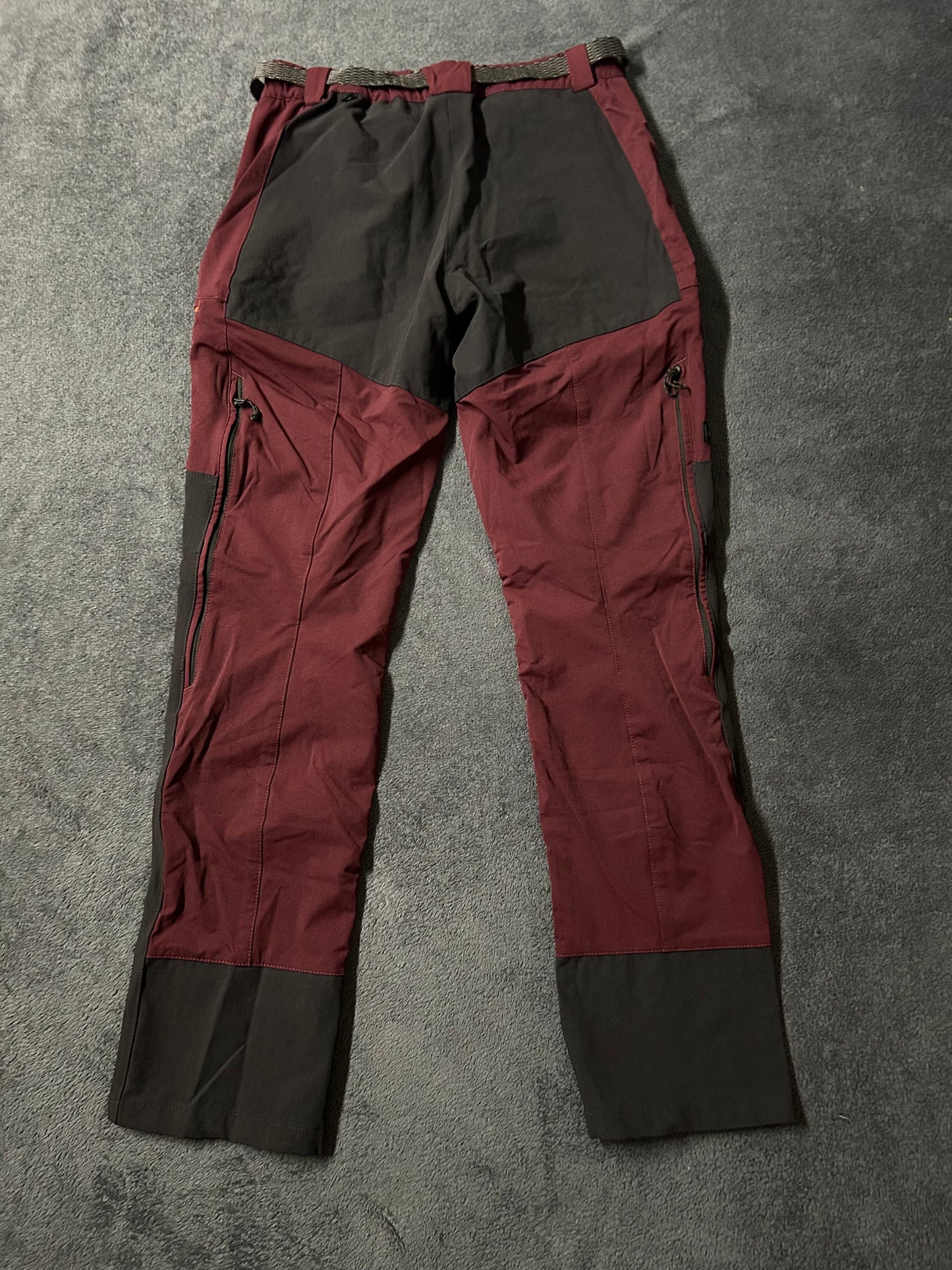 Pantalon forclaz MT900 d’occasion pour femmes. Taille S/M