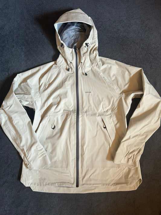 Veste imperméable quechua MH500 d’occasion pour femmes. Taille L.