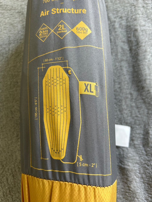 Location matelas gonflable forclaz taille XL. ( 10 euros / week-end )