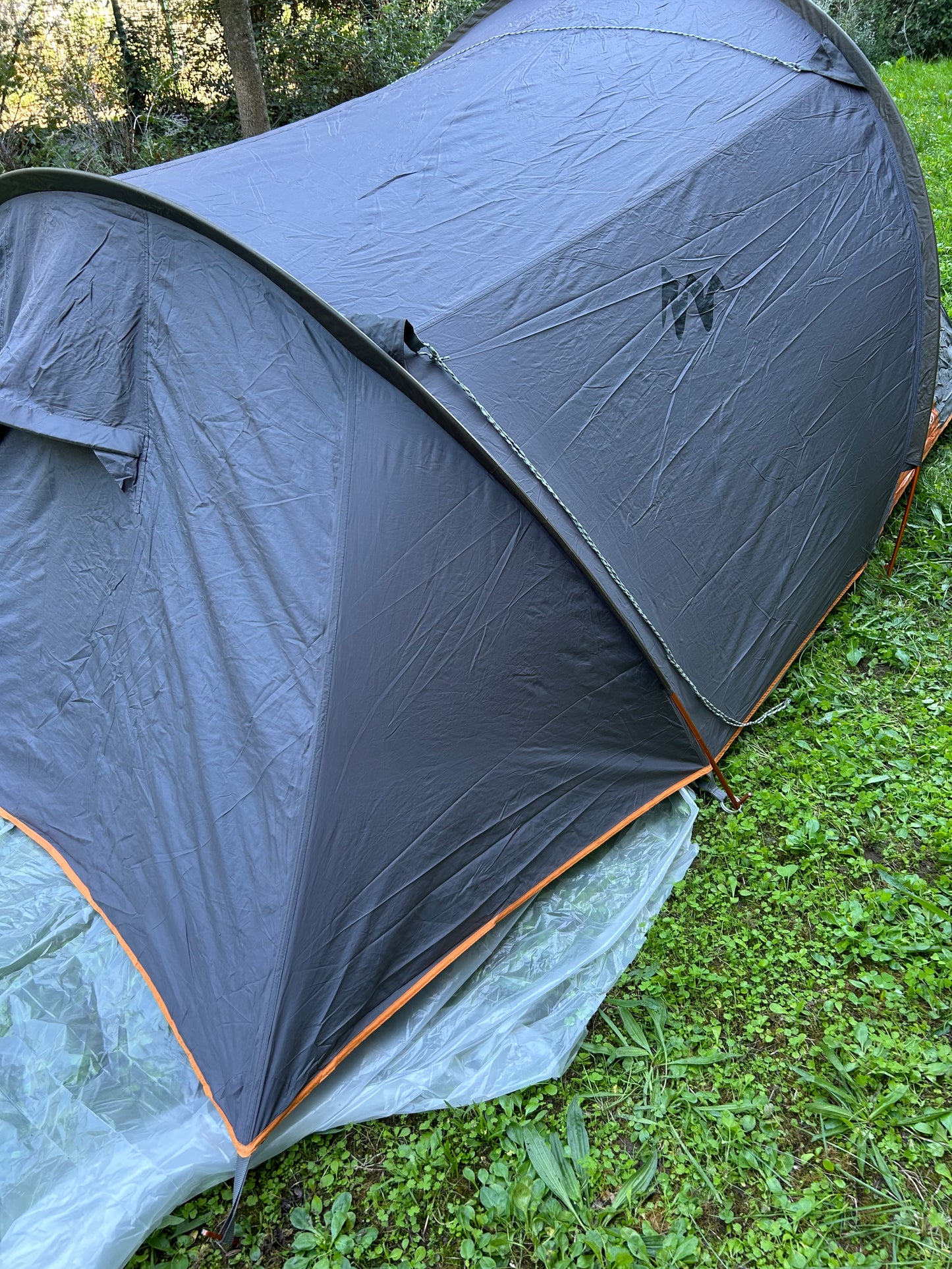 Tente quechua ultralight pro 3 personnes d’occasion à vendre.