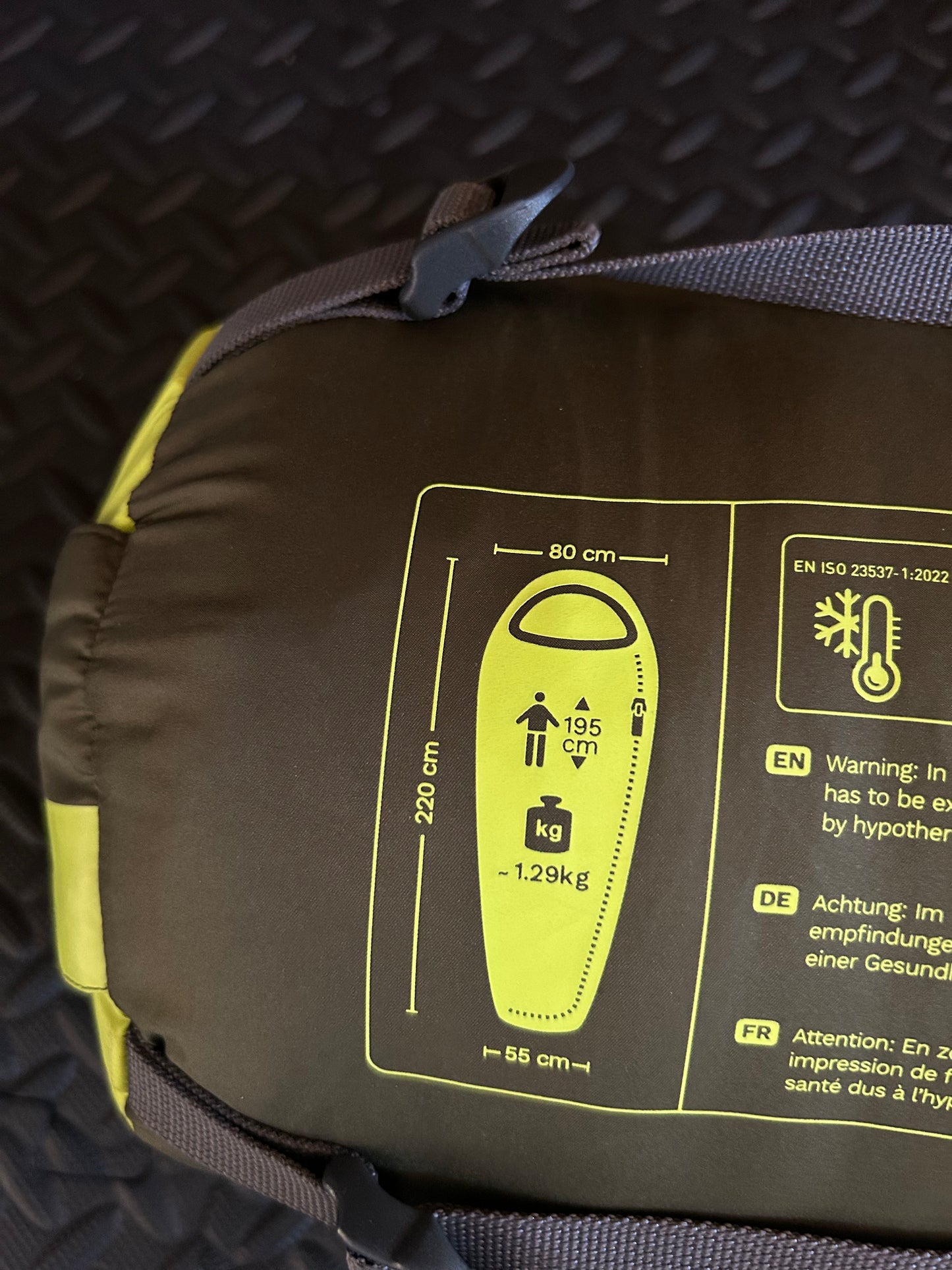Sac de couchage Mc kinley 0 degrés d’occasion. 1290 grammes .
