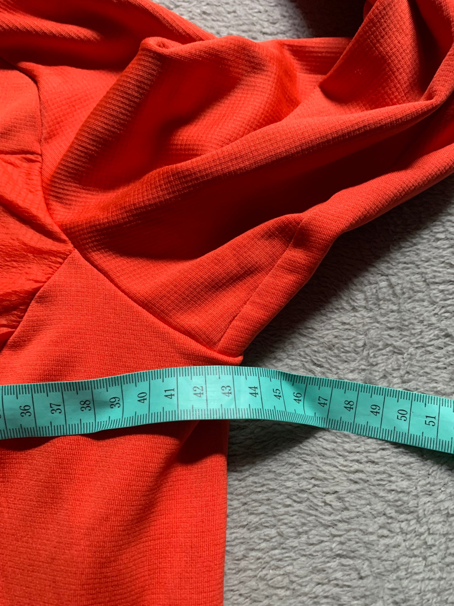Veste hybride Norrona d’occasion pour femmes. Taille S