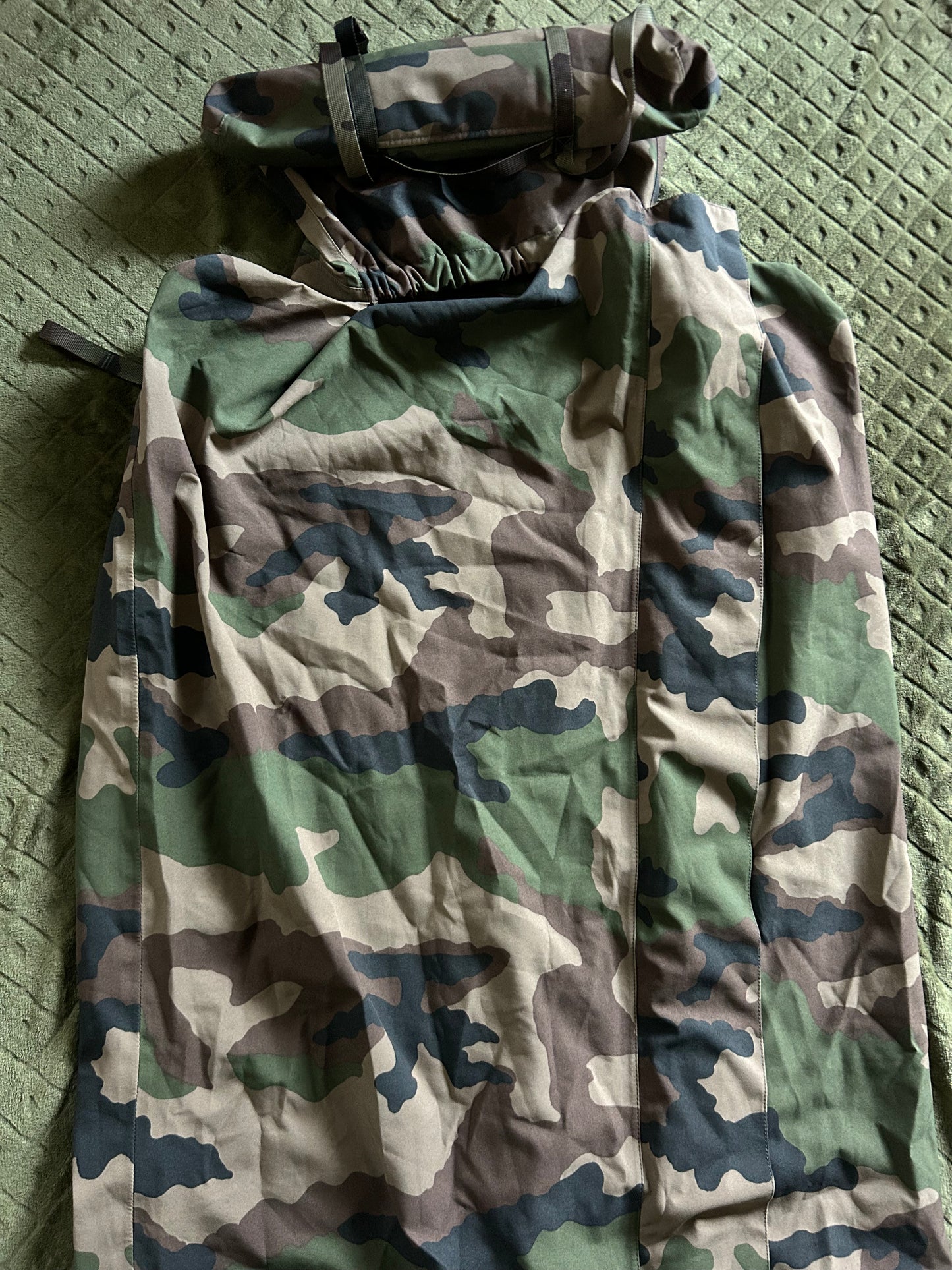 Location sur sac imperméable et respirant pour sac de couchage. ( 10 euros / week-end ).