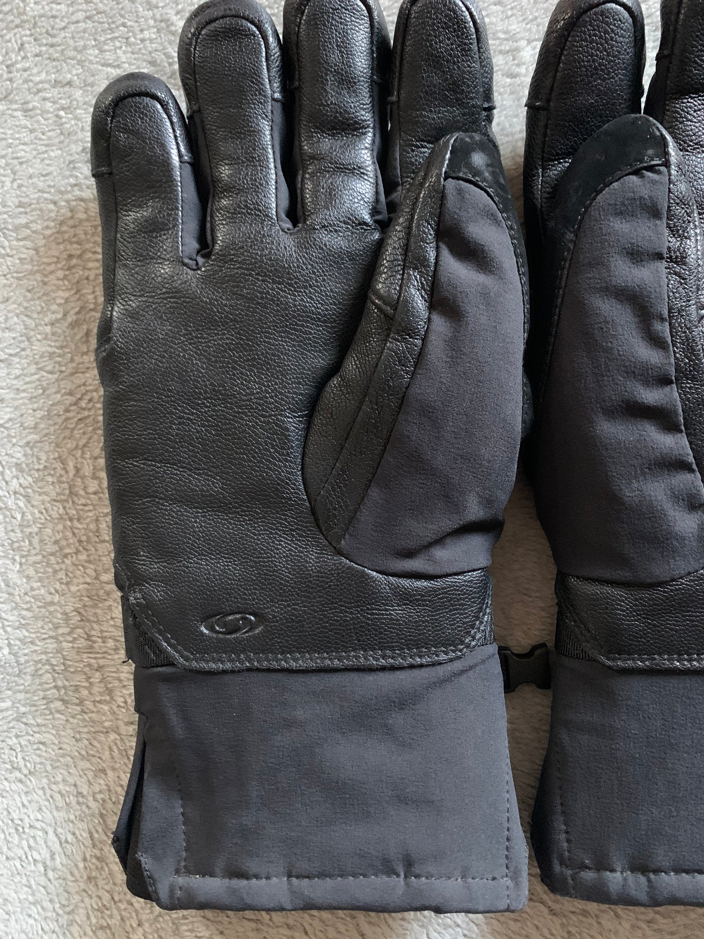 Gants de ski Salomon d’occasion. Taille L.