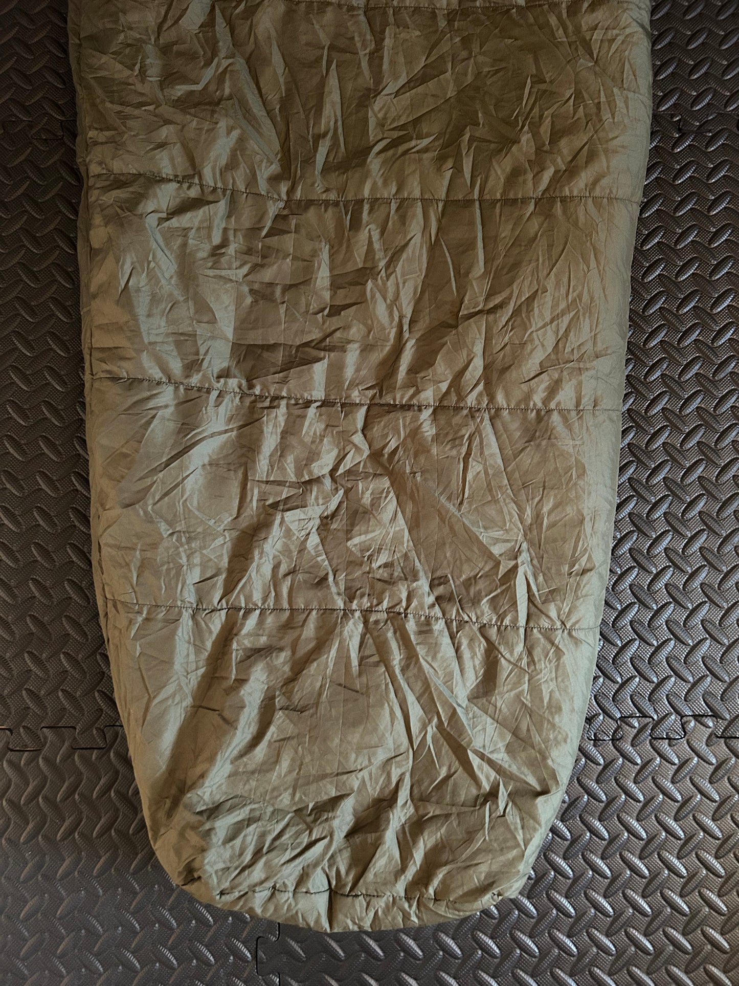 Sac de couchage Mc kinley 0 degrés d’occasion. 1290 grammes .