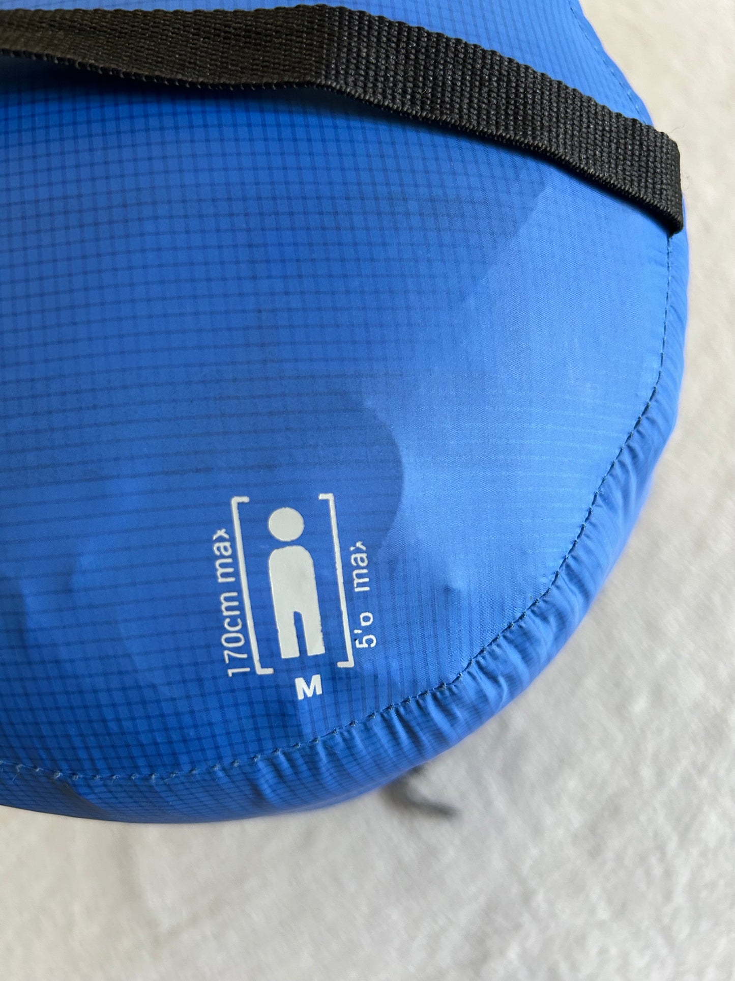 Location sac de couchage Simond Makalu light en plumes. Taille M. ( 20 euros / week-end ).