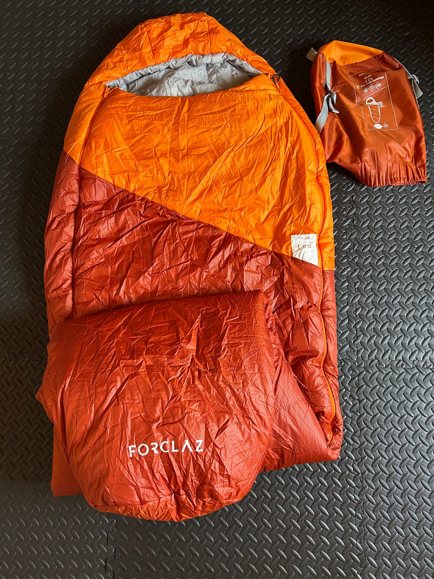 Sac de couchage forclaz d’occasion 0 / -5 degrés. Taille XL