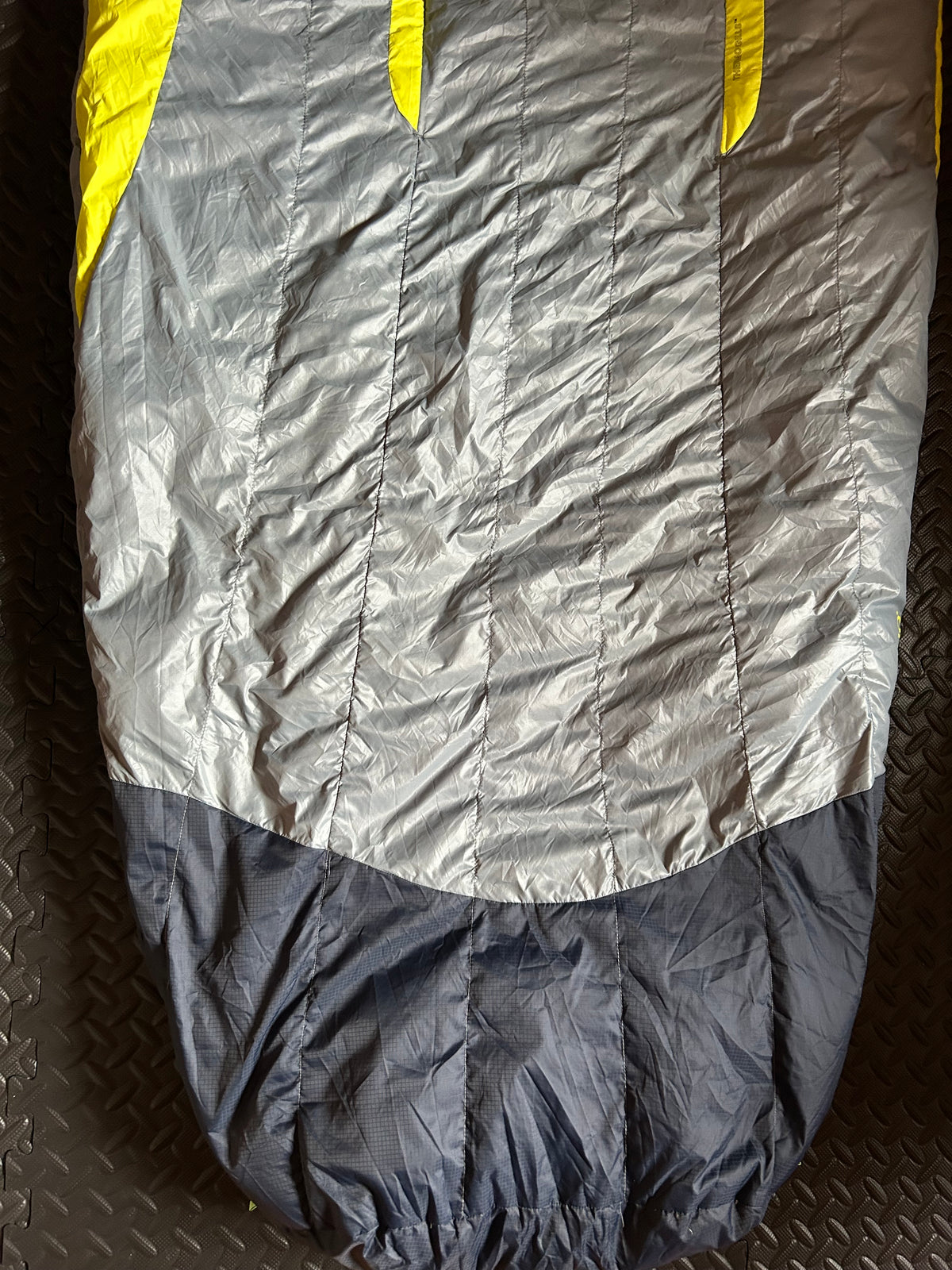 Location sac de couchage Nemo disco 30. 15 euros/ week-end