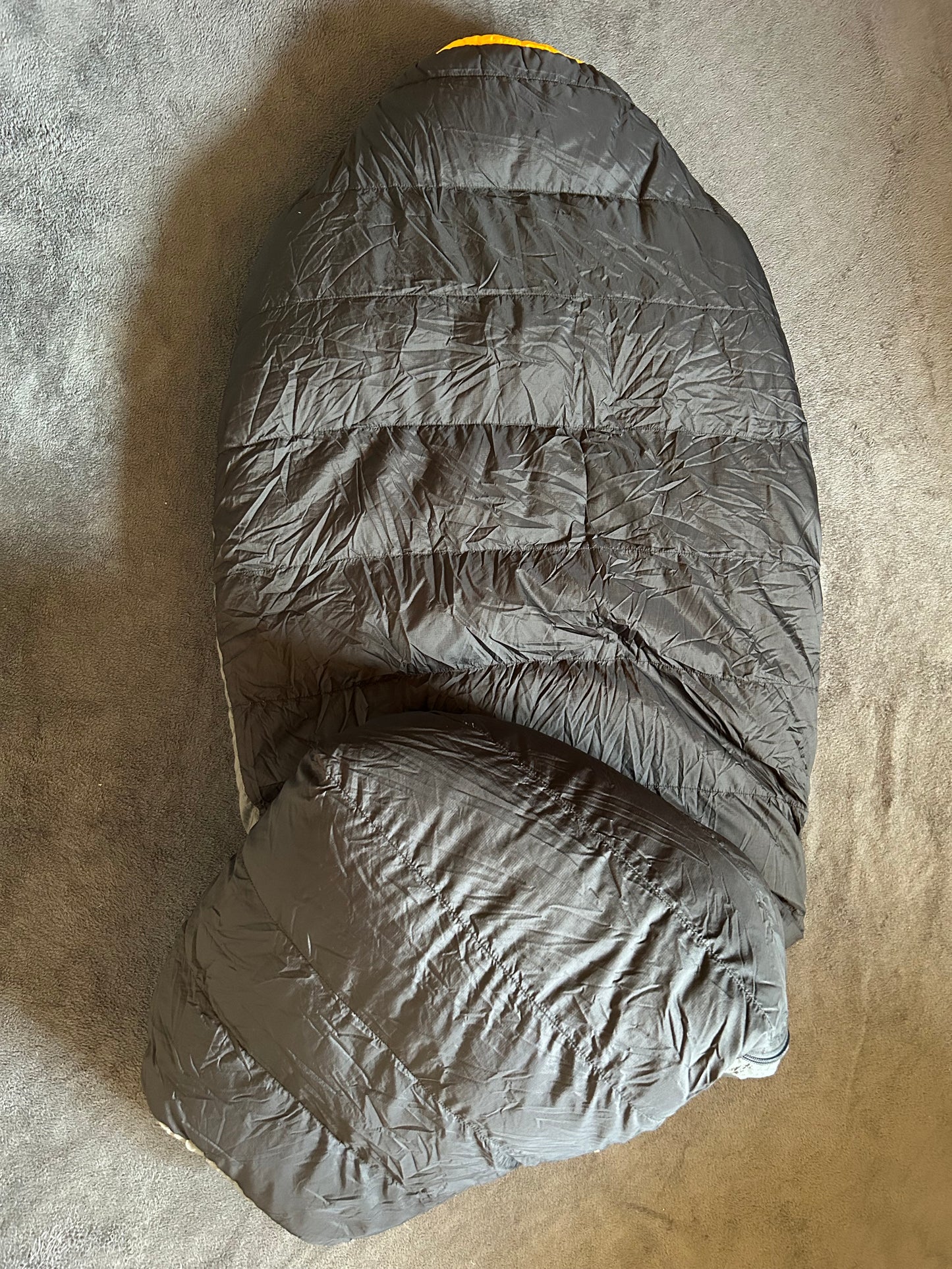 Sac de couchage quechua d’occasion en plumes 0 degrés. Taille M.