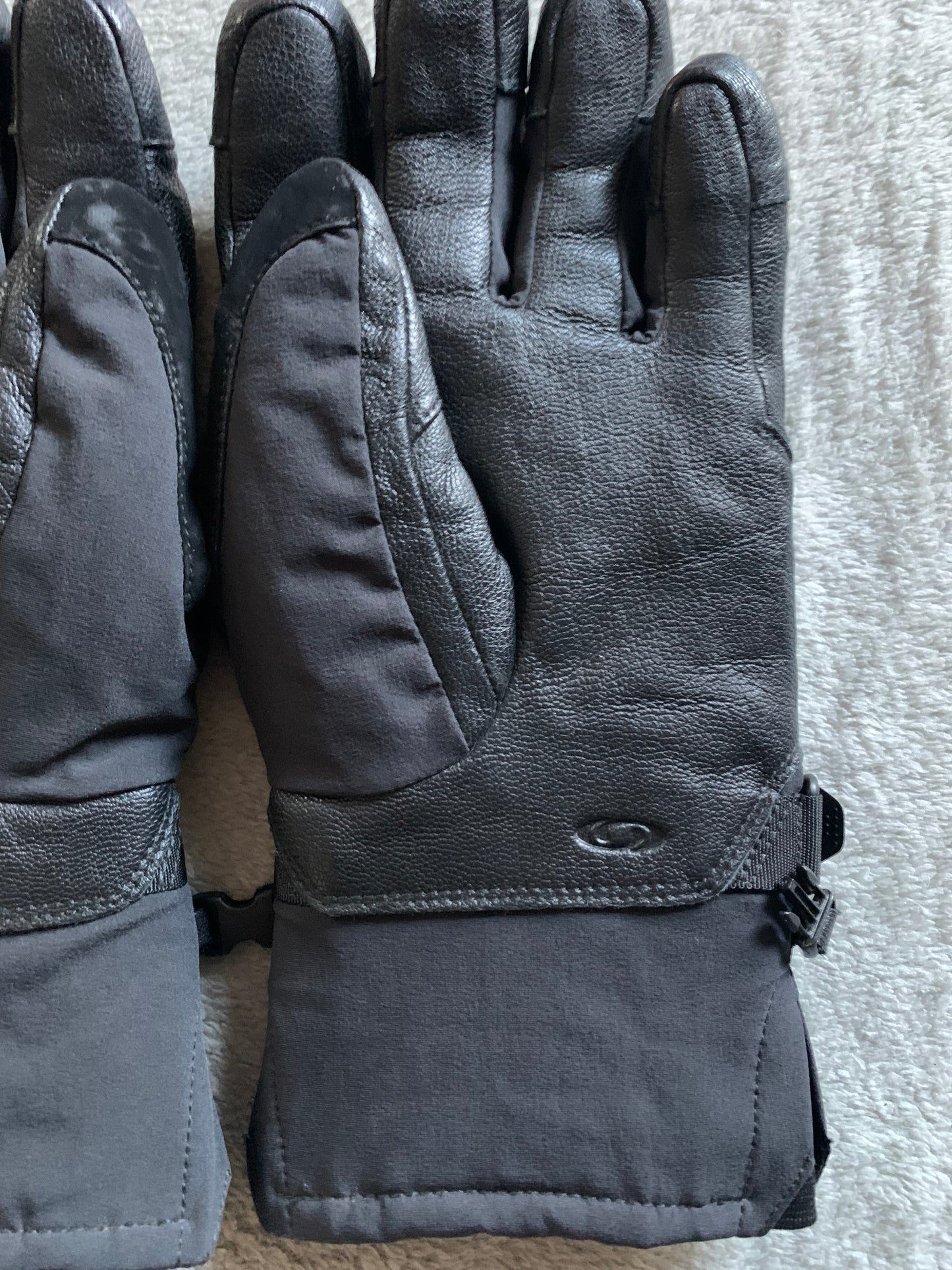 Gants de ski Salomon d’occasion. Taille L.