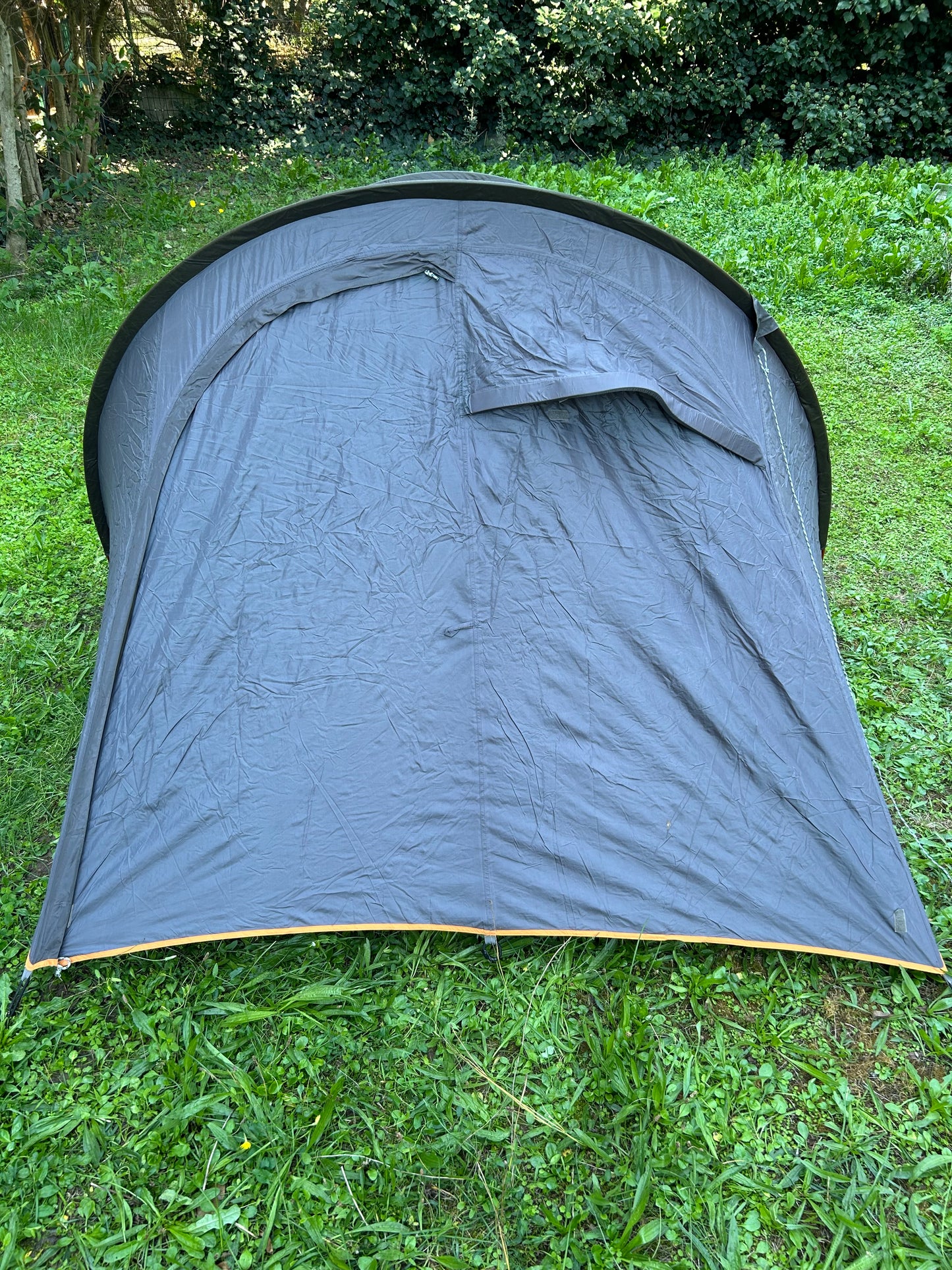Tente quechua ultralight pro 3 personnes d’occasion à vendre.