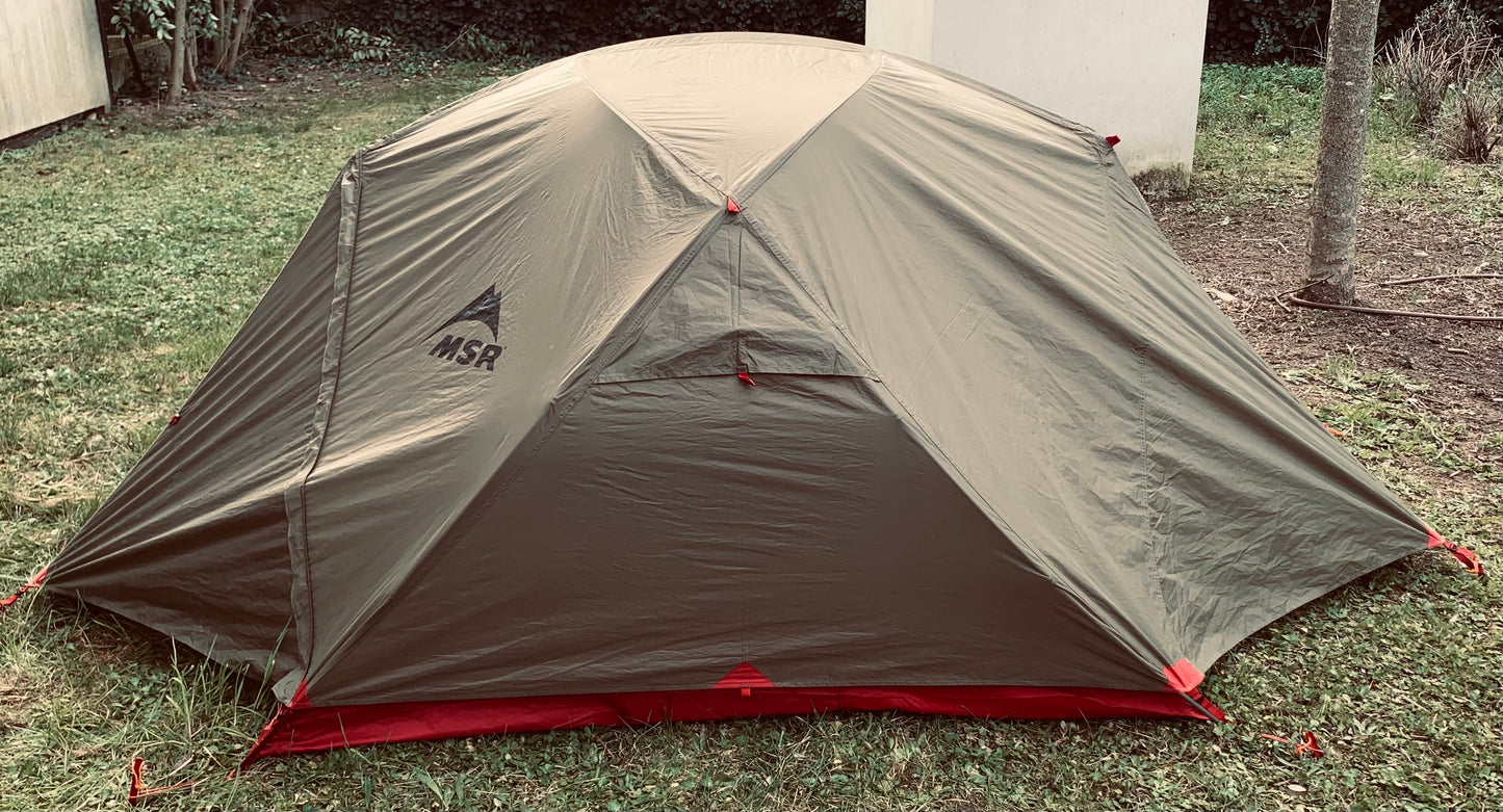 Location toile de tente de bivouac MSR Elixir 3 personnes. ( 30 euros / week-end ).