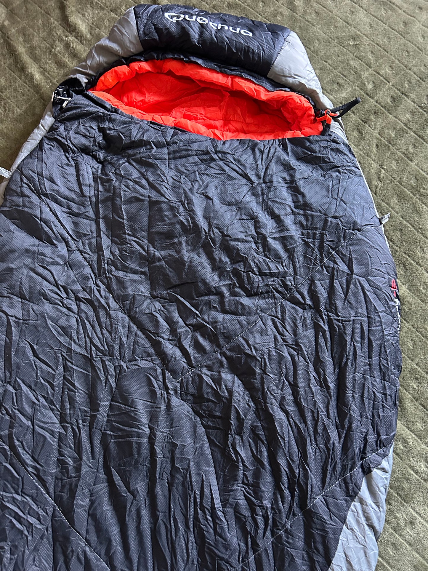 Sac de couchage quechua bionnassay -5 degrés d’occasion. Taille L.