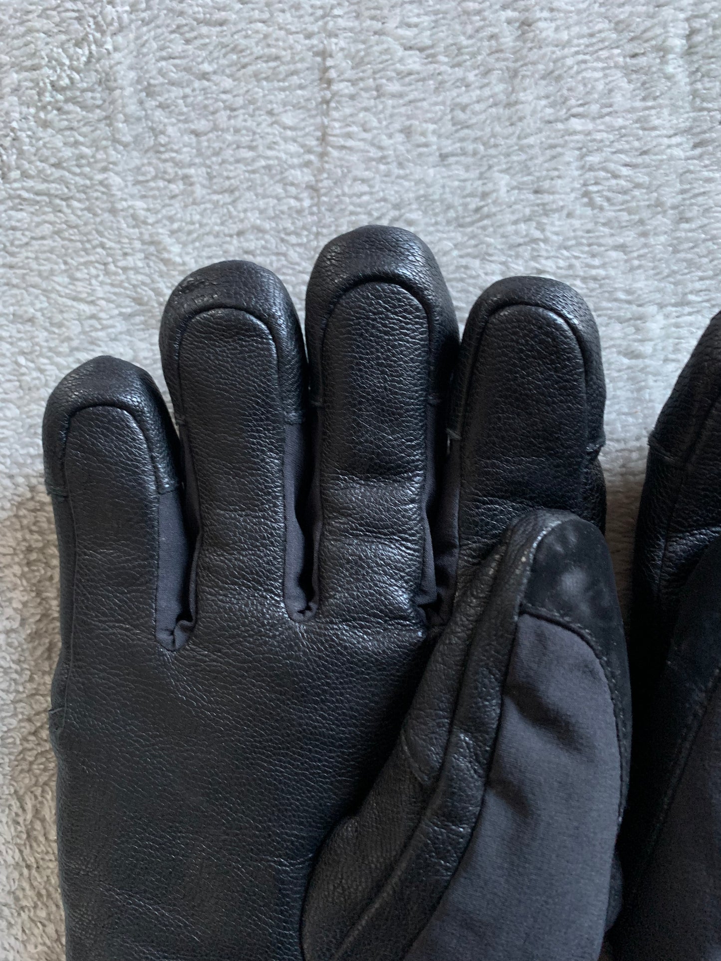 Gants de ski Salomon d’occasion. Taille L.