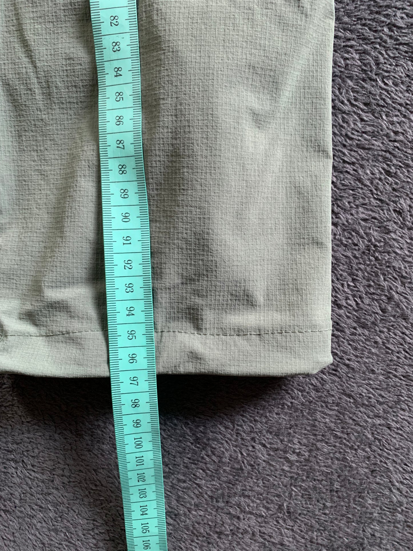 Pantalon de randonnée forclaz d’occasion pour femmes. Taille M/L