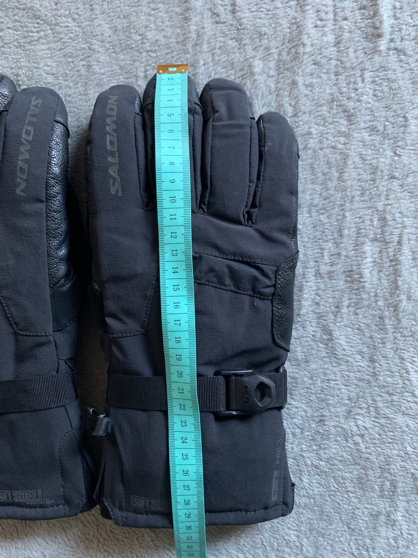 Gants de ski Salomon d’occasion. Taille L.