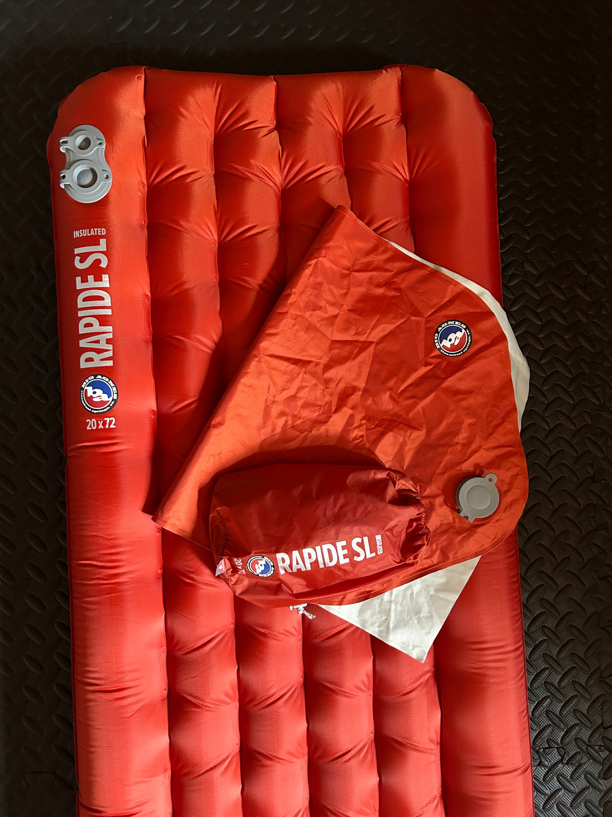 Location matelas gonflable Big Agnès Rapide SL. 15 euros / week-end
