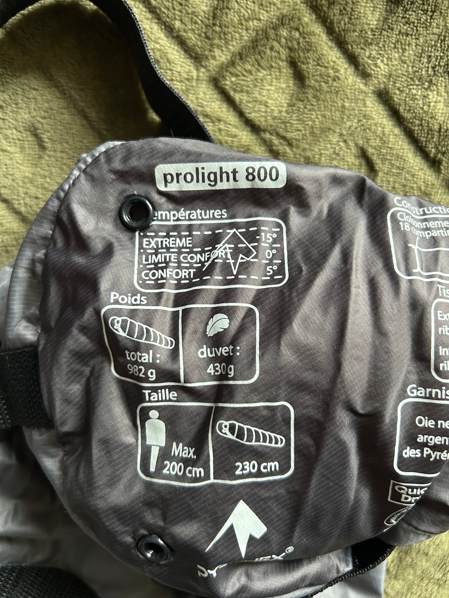 Sac de couchage Pyrenex Prolight 800 d’occasion en plumes.