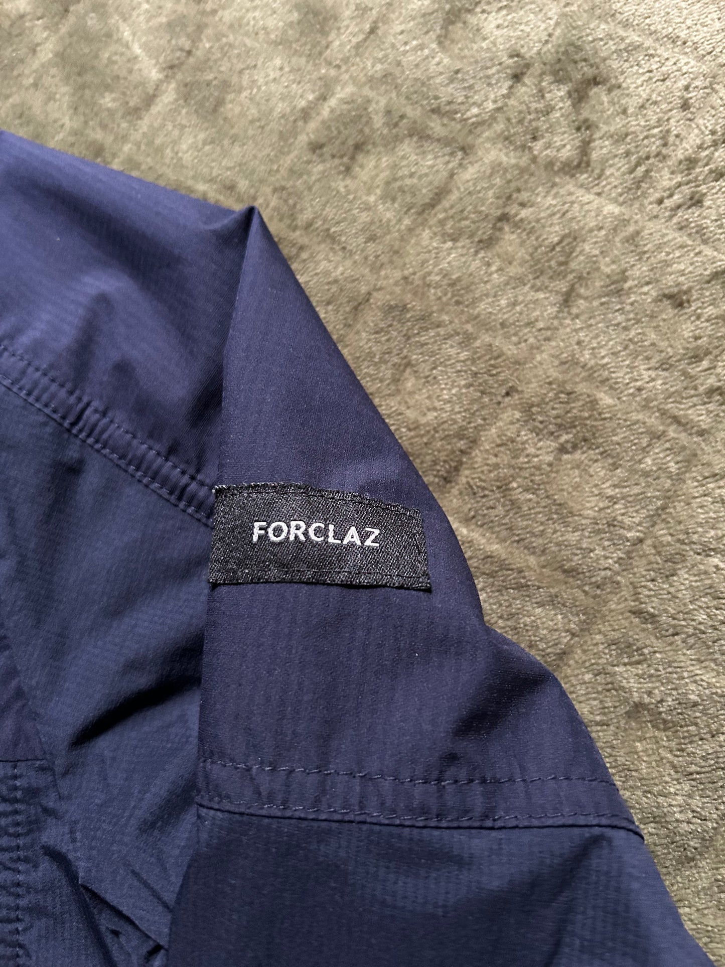 Veste coupe vent forclaz MT900 d’occasion pour hommes. Taille S
