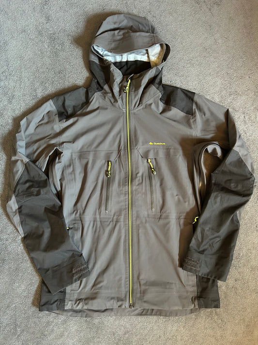 Veste imperméable quechua MH900 d’occasion pour hommes. Taille L