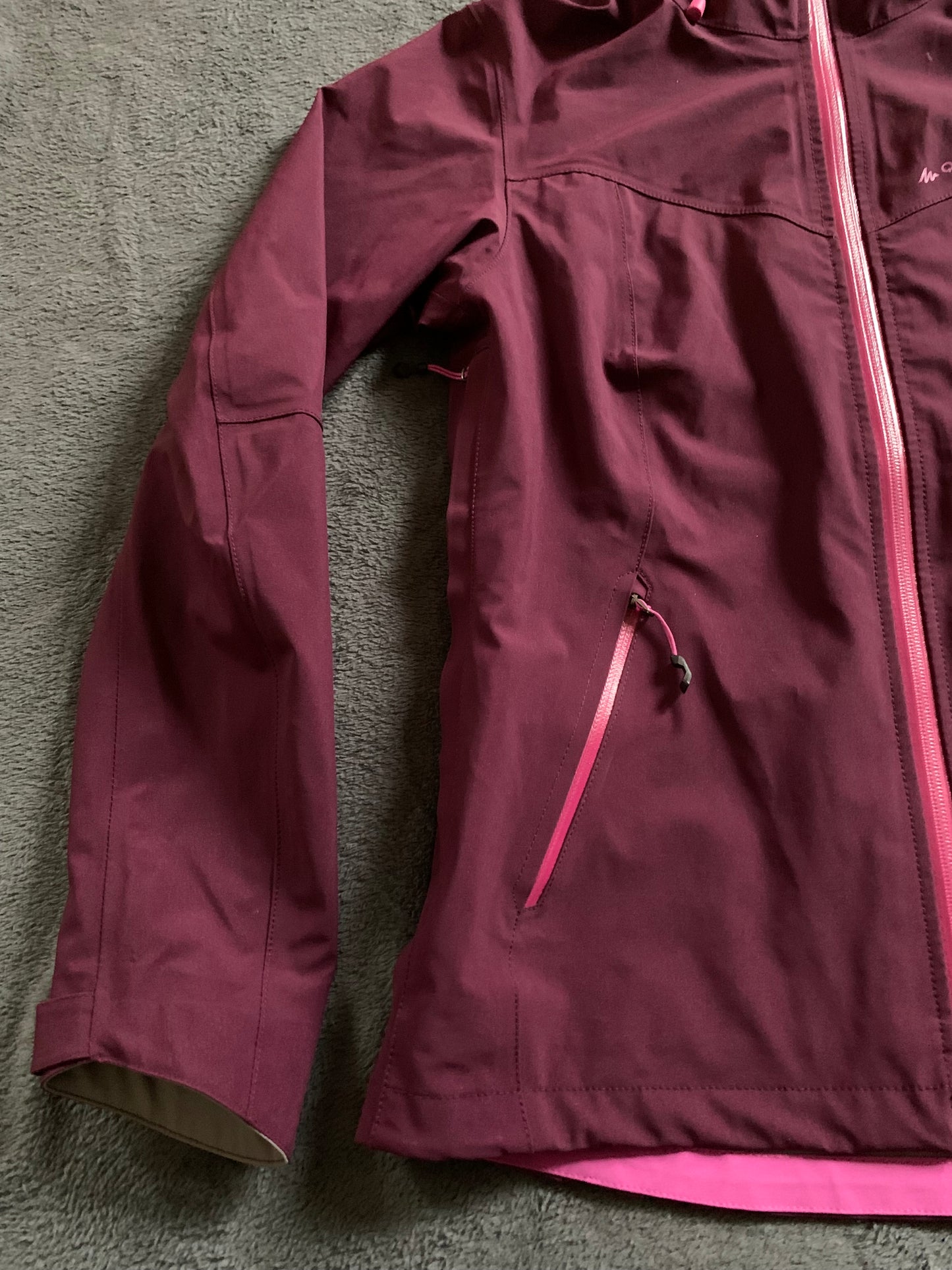 Veste imperméable quechua d’occasion pour femmes. Taille S.