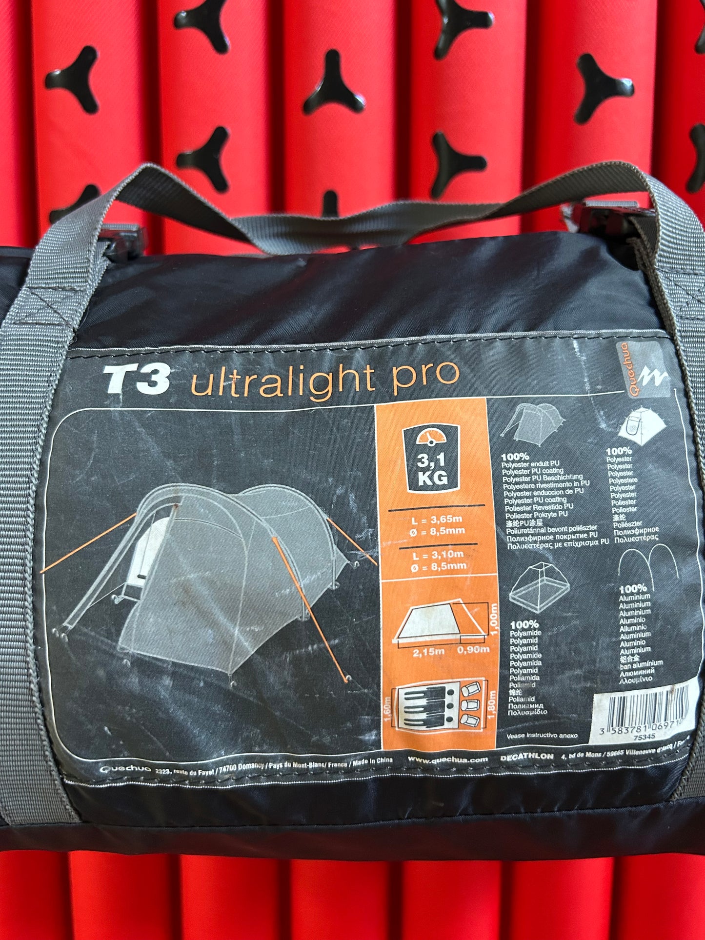 Tente quechua ultralight pro 3 personnes d’occasion à vendre.