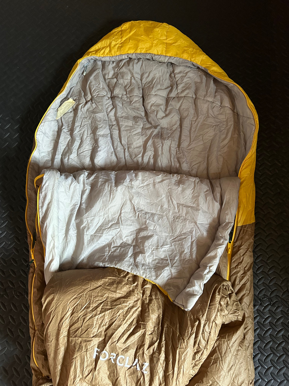 Sac de couchage d’occasion forclaz 5 degrés light. Taille XL
