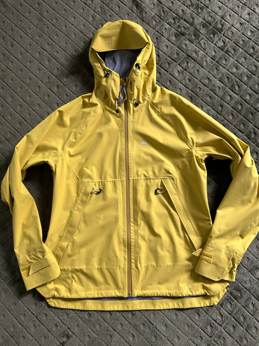 Veste imperméable quechua MH500 d’occasion pour femmes. Taille L