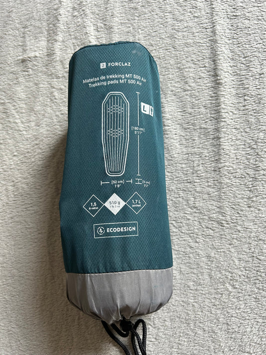 Location matelas gonflable forclaz.Taille L. ( 10 euros / week-end ).