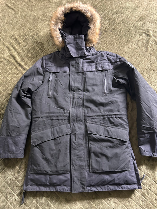 Parka quechua grand froid d’occasion pour hommes. Taille S