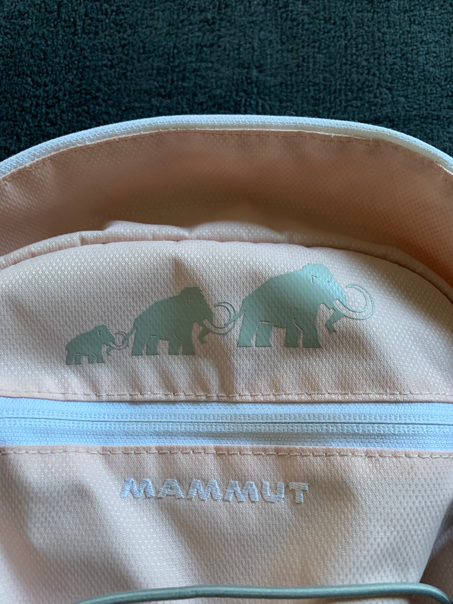 Sac à dos Mammut d’occasion pour enfants.