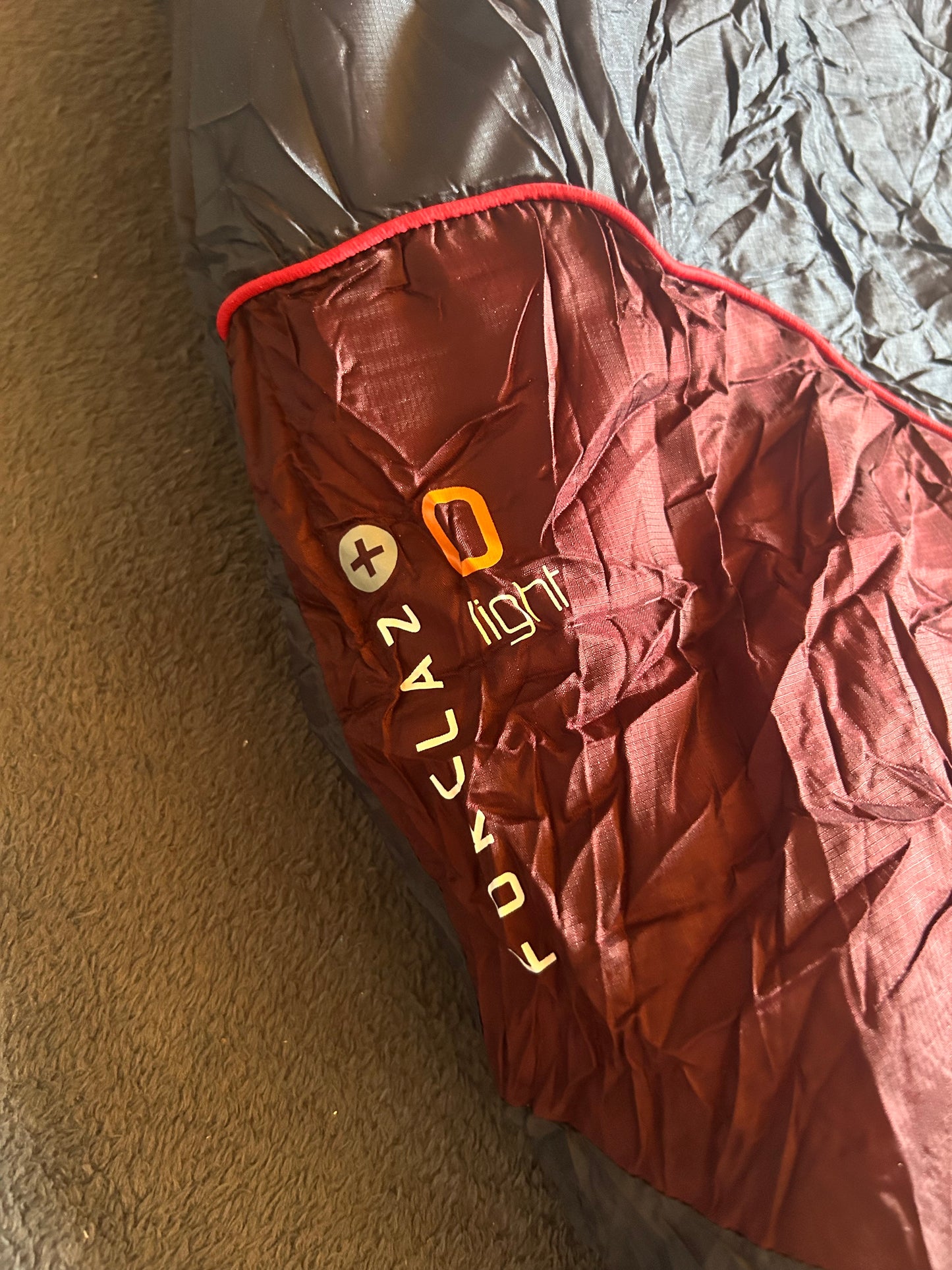 Sac de couchage forclaz d’occasion 0 degrés light. Taille L