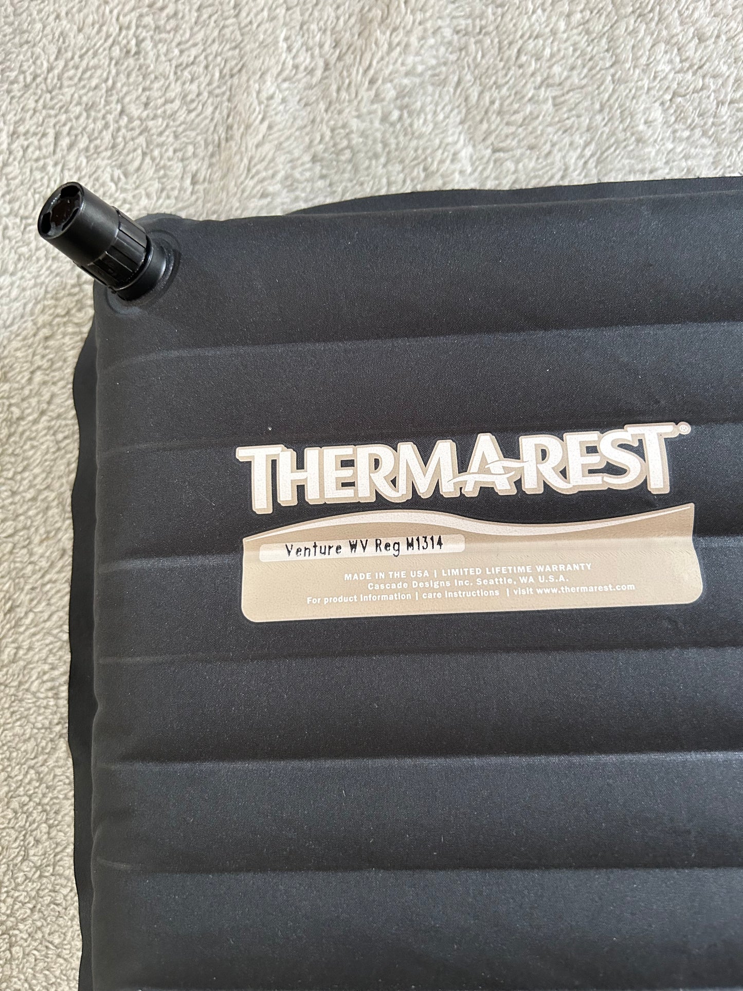 Location matelas gonflable Thermarest neoair Venture. R value 2,2. ( 15 euros / week-end ).