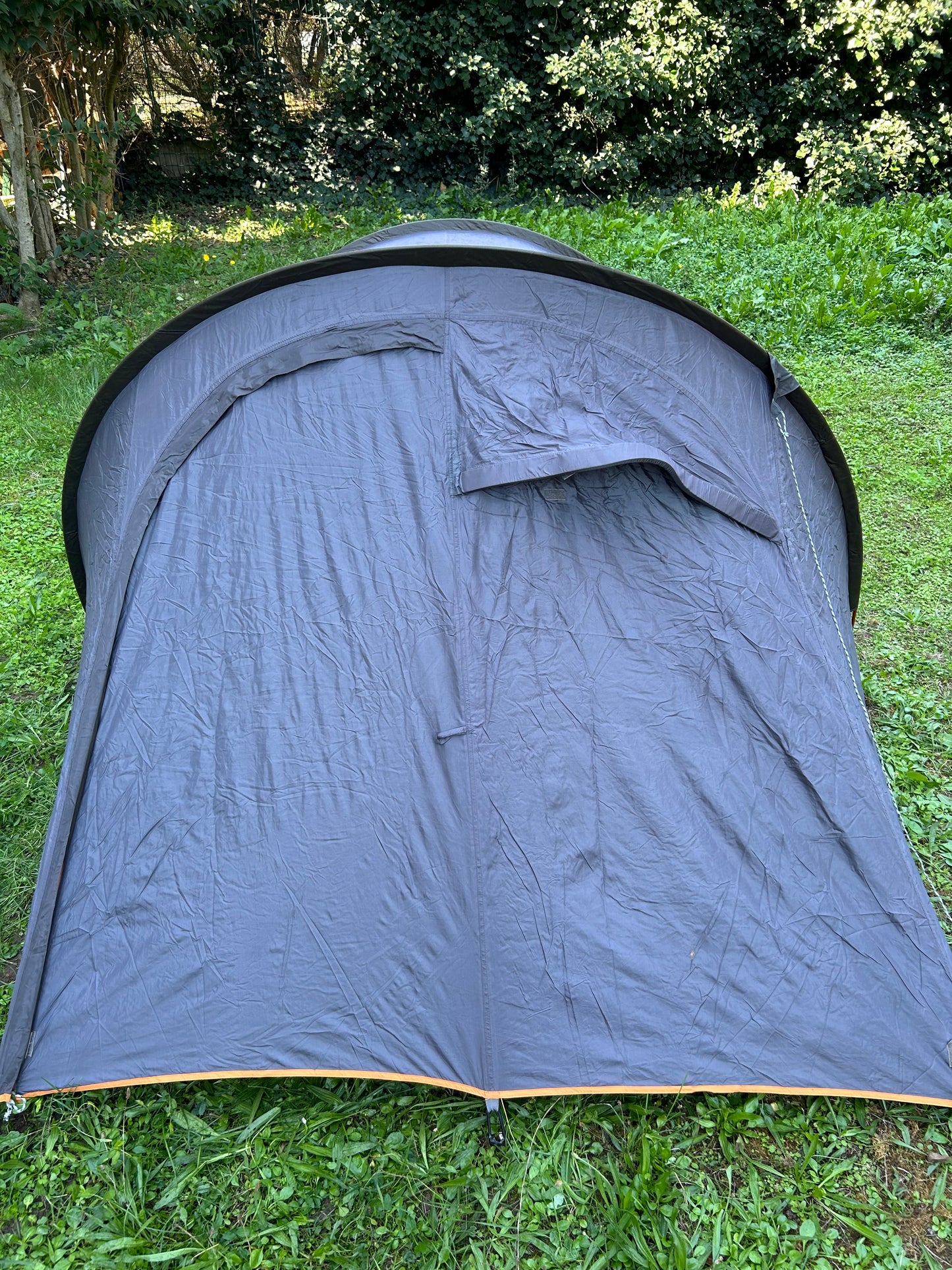 Tente quechua ultralight pro 3 personnes d’occasion à vendre.