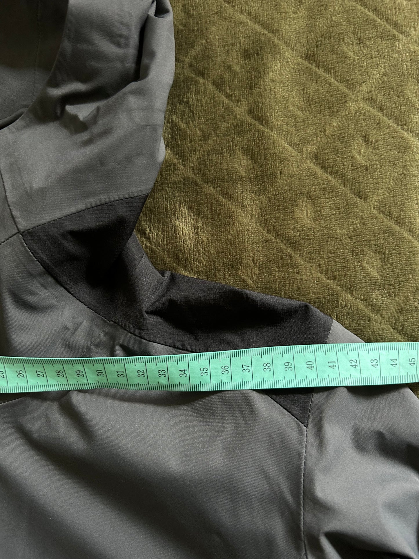 Veste imperméable quechua MH900 d’occasion pour femmes. Taille S